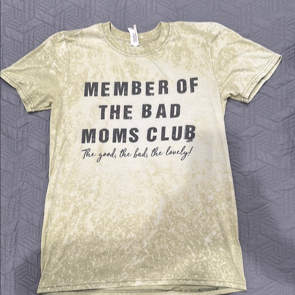 ‘Member of the Bad Moms Club' Green T-Shirt